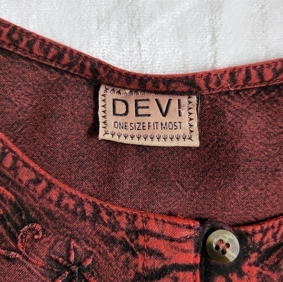 Devi Funky Red/Black Gothic Shirt. One Size Fits Most. Made in India - Picture 7 of 7